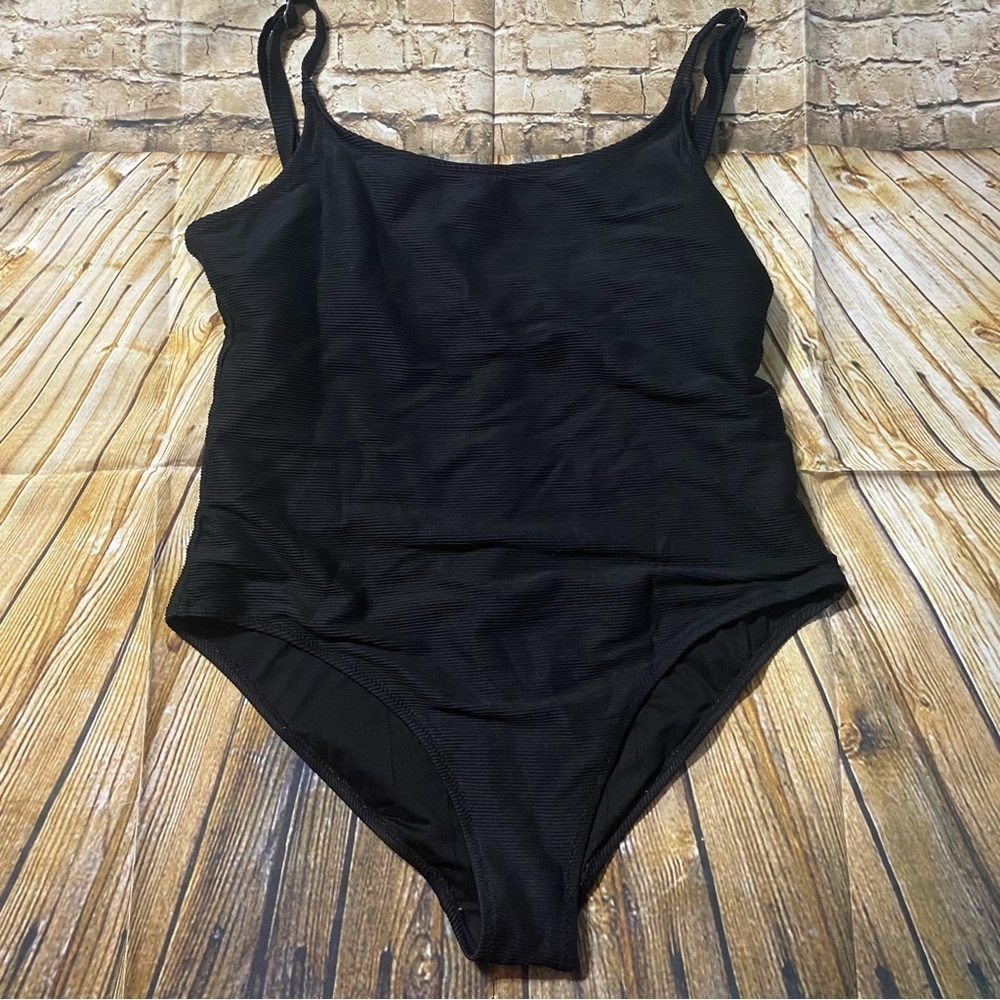 Old Navy Solid Black Ribbed Scooped One Piece Swimsuit